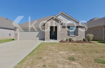 Building Photo - 115 ORTHELLO COURT