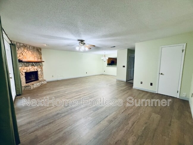 Photo - 10879 Cabbage Pond Ct Townhome
