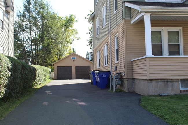 Building Photo - 67 Levesque Ave