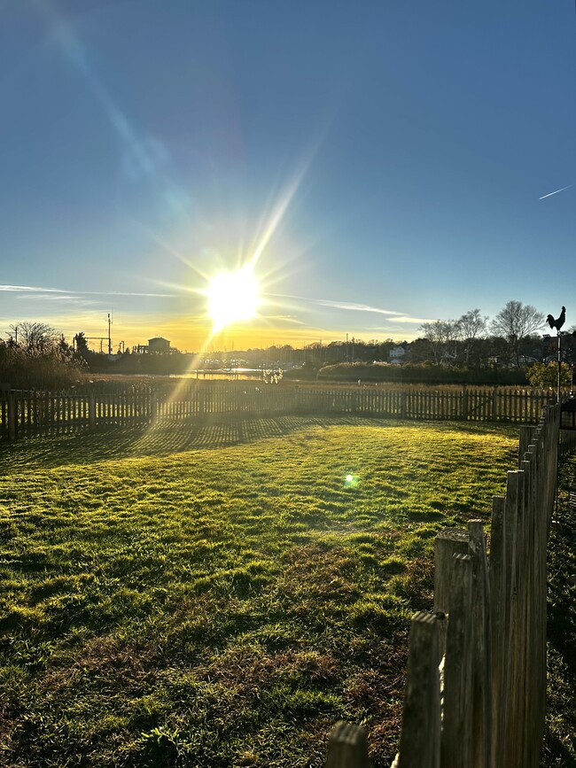 Foto del edificio - 20 Jackson Ave