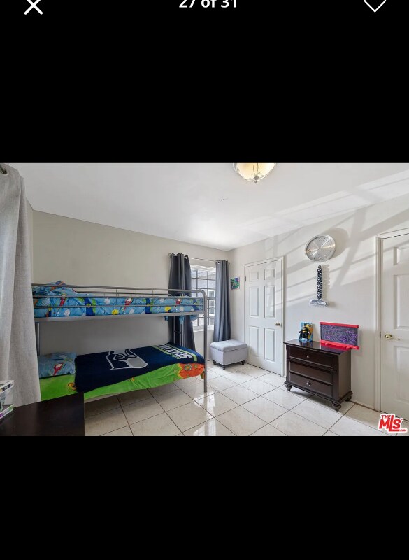 Building Photo - 101 W Oakmont Dr