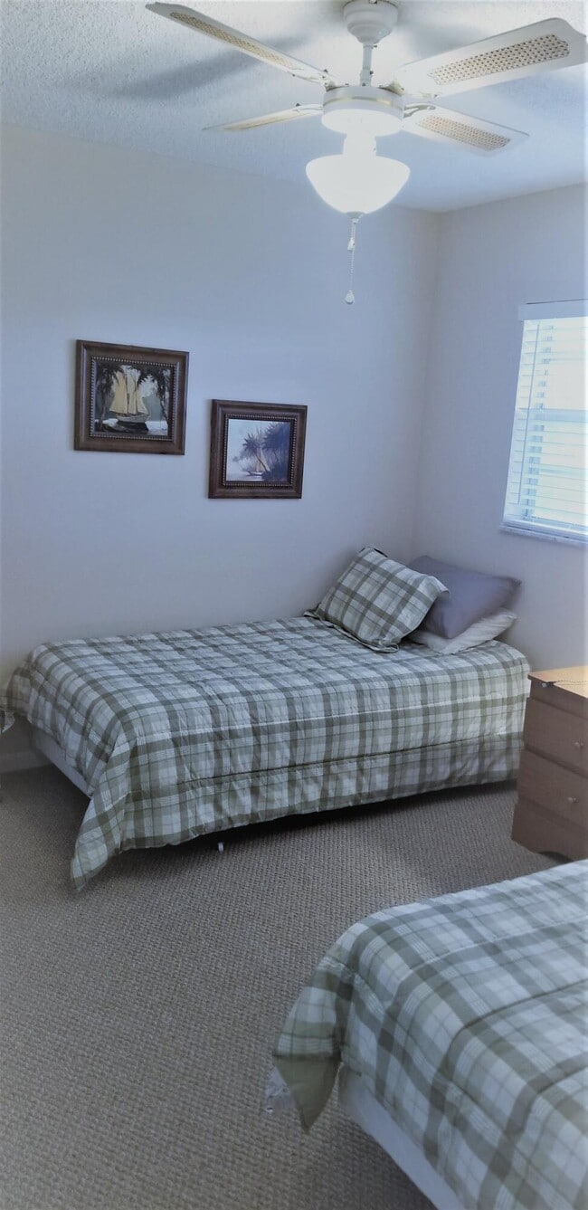 Building Photo - 14721 Bonaire Blvd