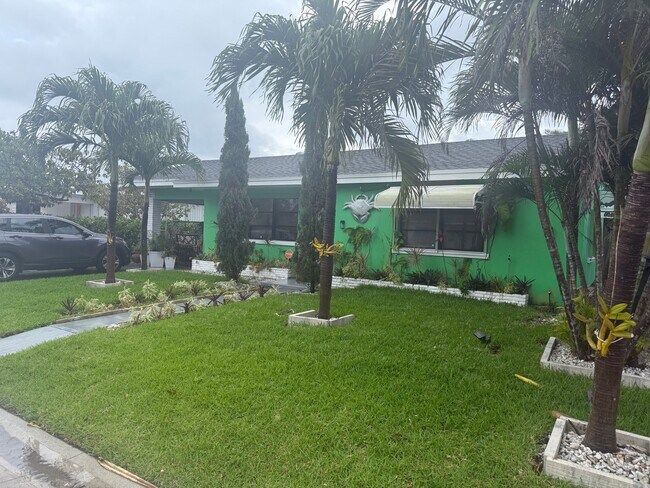 Foto del edificio - 1424 N M St