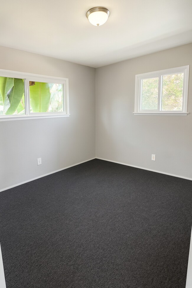 Foto del edificio - 4039 E 55th St