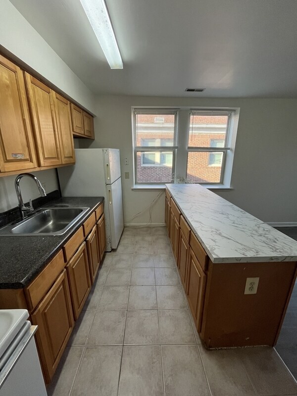 Building Photo - 2908 Reisterstown Rd