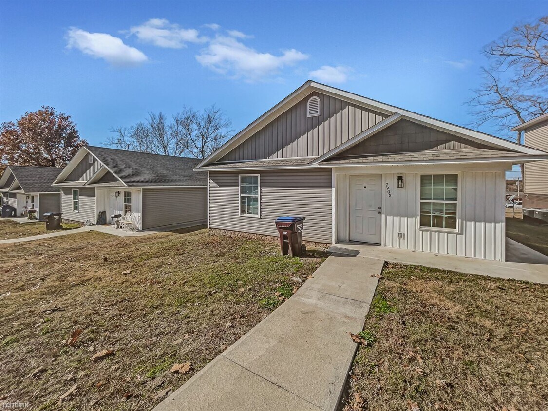 2 br, 1 bath Duplex 2906 South 14th Stre... Townhouse for Rent in