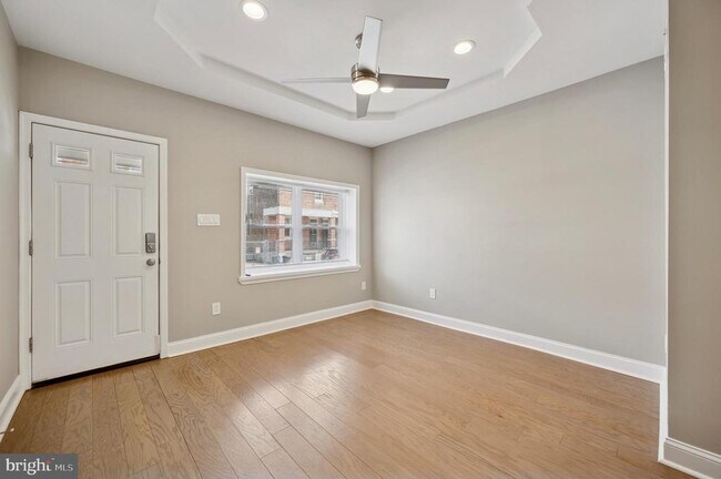 Foto del edificio - 2354 Duncan St