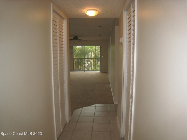 Foto del edificio - 201 International Dr