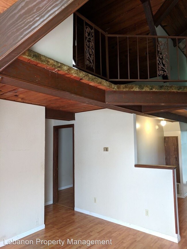 Building Photo - 2 br, 1.5 bath House - 304 Sherman Avenue