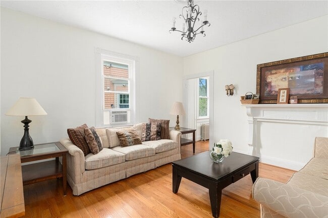 Building Photo - 53 Warner St