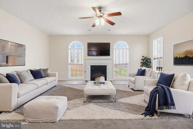 Foto del edificio - 950 Grouse Pointe Dr