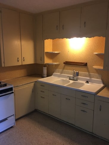 kitchen - 411 E Main St