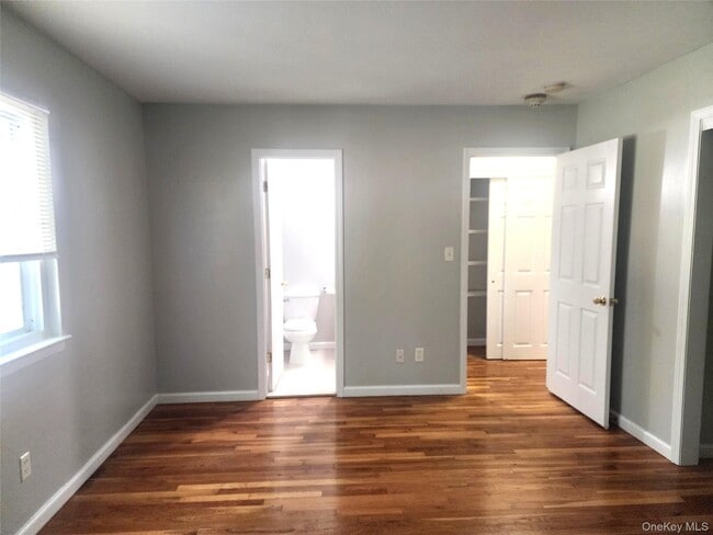 Foto del edificio - 18 Pavilion Ridge Way