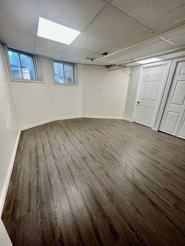 18 Ann St Unit Ground, Harrison, NJ 07029 Room for Rent in Harrison