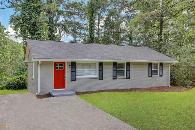 Building Photo - 3681 Daisy Dr
