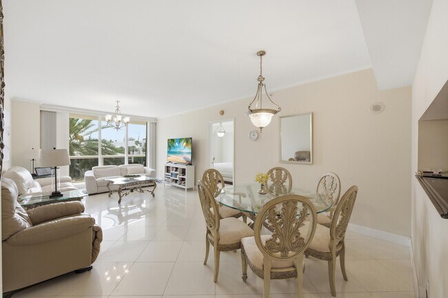 Foto del edificio - 9595 Collins Ave