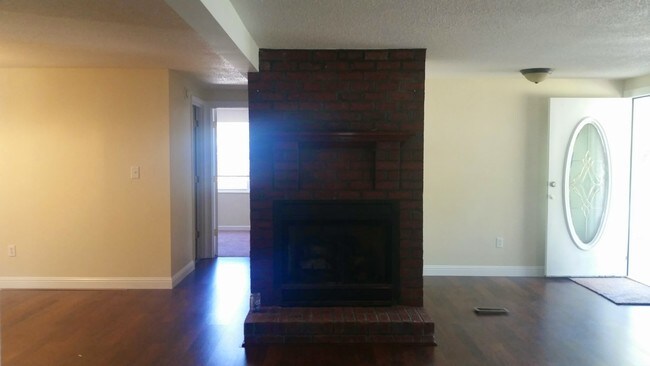 Foto del edificio - 5397 Shallowford Rd
