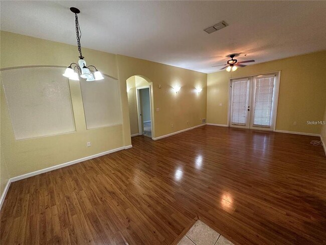 Foto del edificio - 3351 Whitestone Cir
