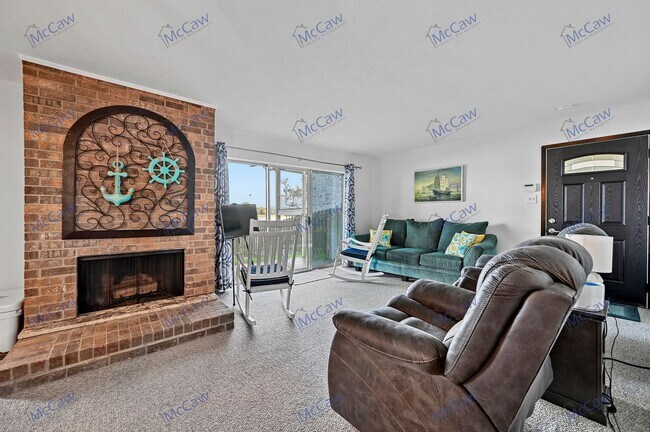 Foto del edificio - Lakefront Property in Azle, TX