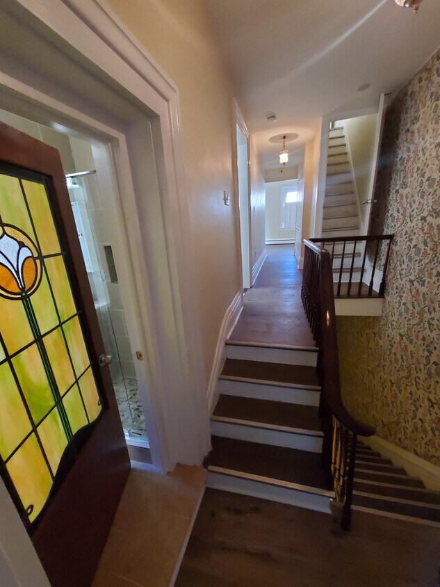 Foto principal - 1427 Boyle St