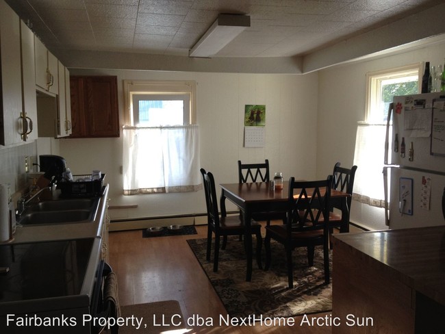 Foto del edificio - 1517 Eielson St
