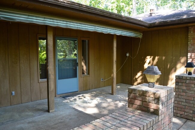 Building Photo - Cortez Golf Area | Home | Unfurnished