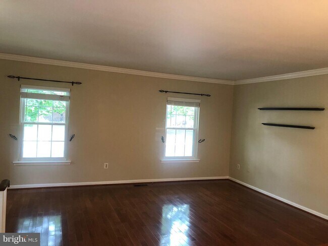 Building Photo - 6179 Forest Creek Ln