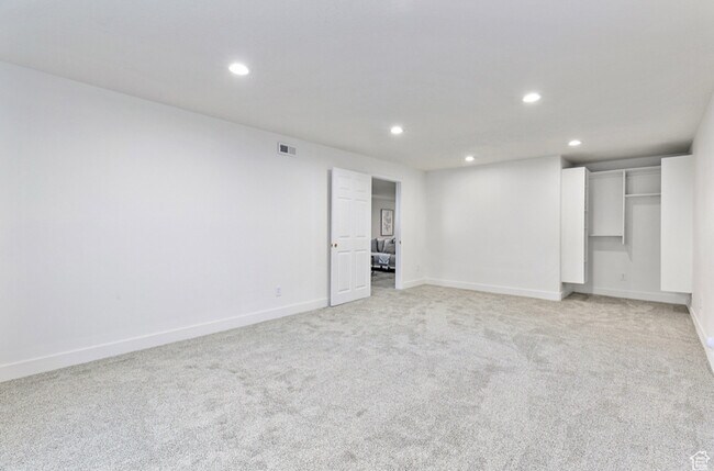 Foto del edificio - 1084 W 300 S St