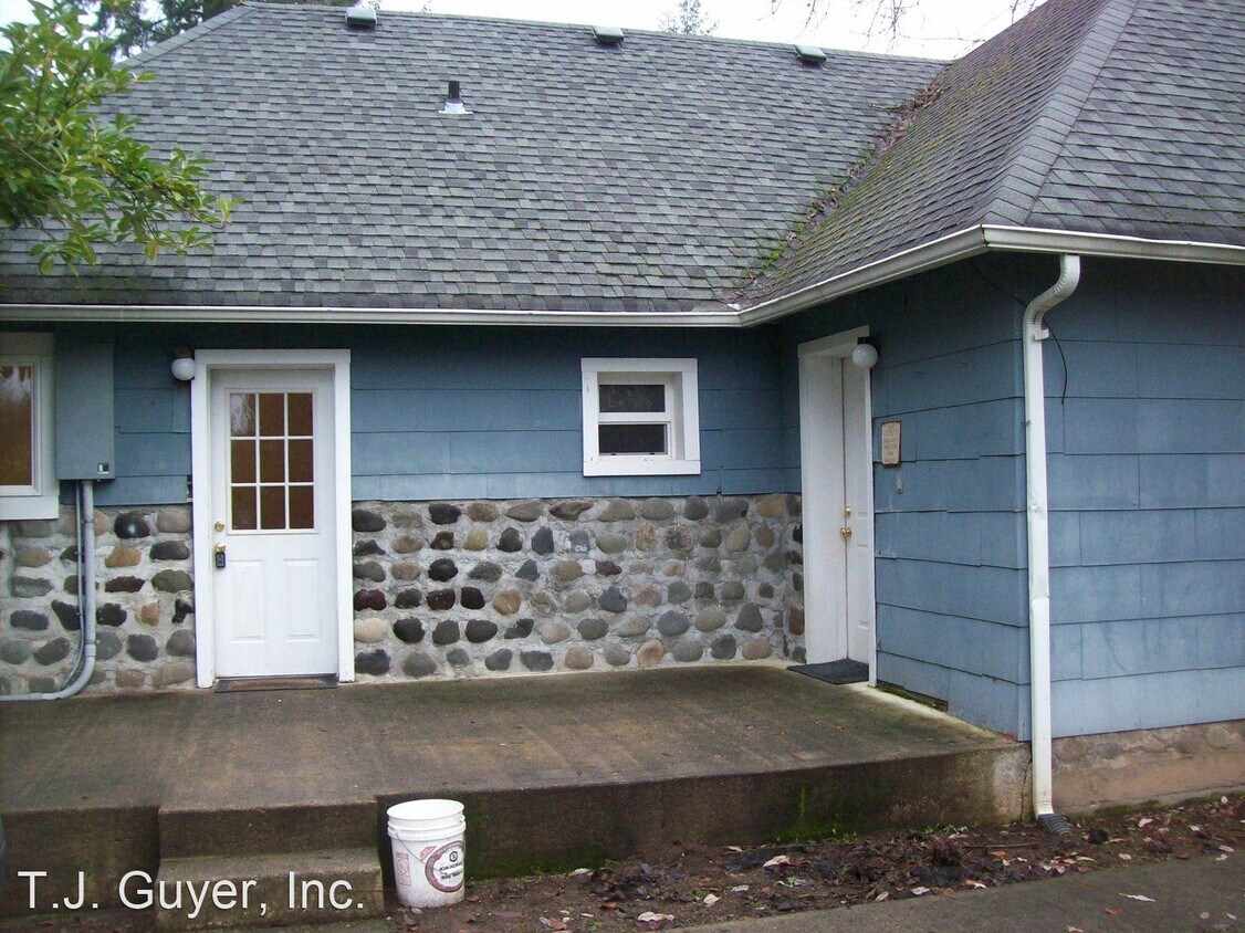Building Photo - 3 br, 2 bath House - 422 Brim Road