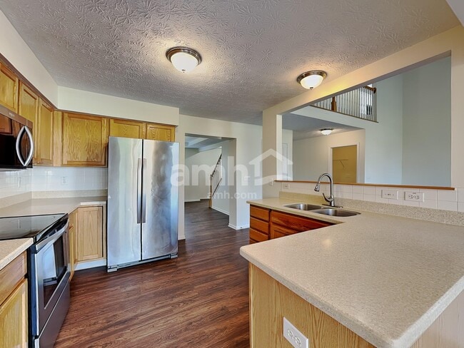 Building Photo - 821 Monarda Pl
