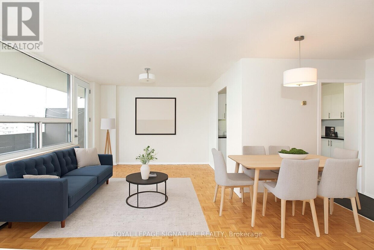Photo principale - 6200-6200 Bathurst St