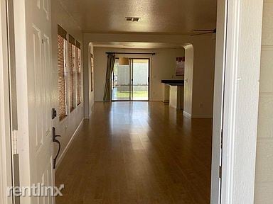 Building Photo - 4 br, 2 bath House - 725 W Aviary Way