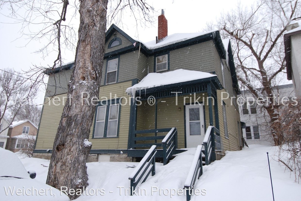 Primary Photo - 460 Beaumont St E