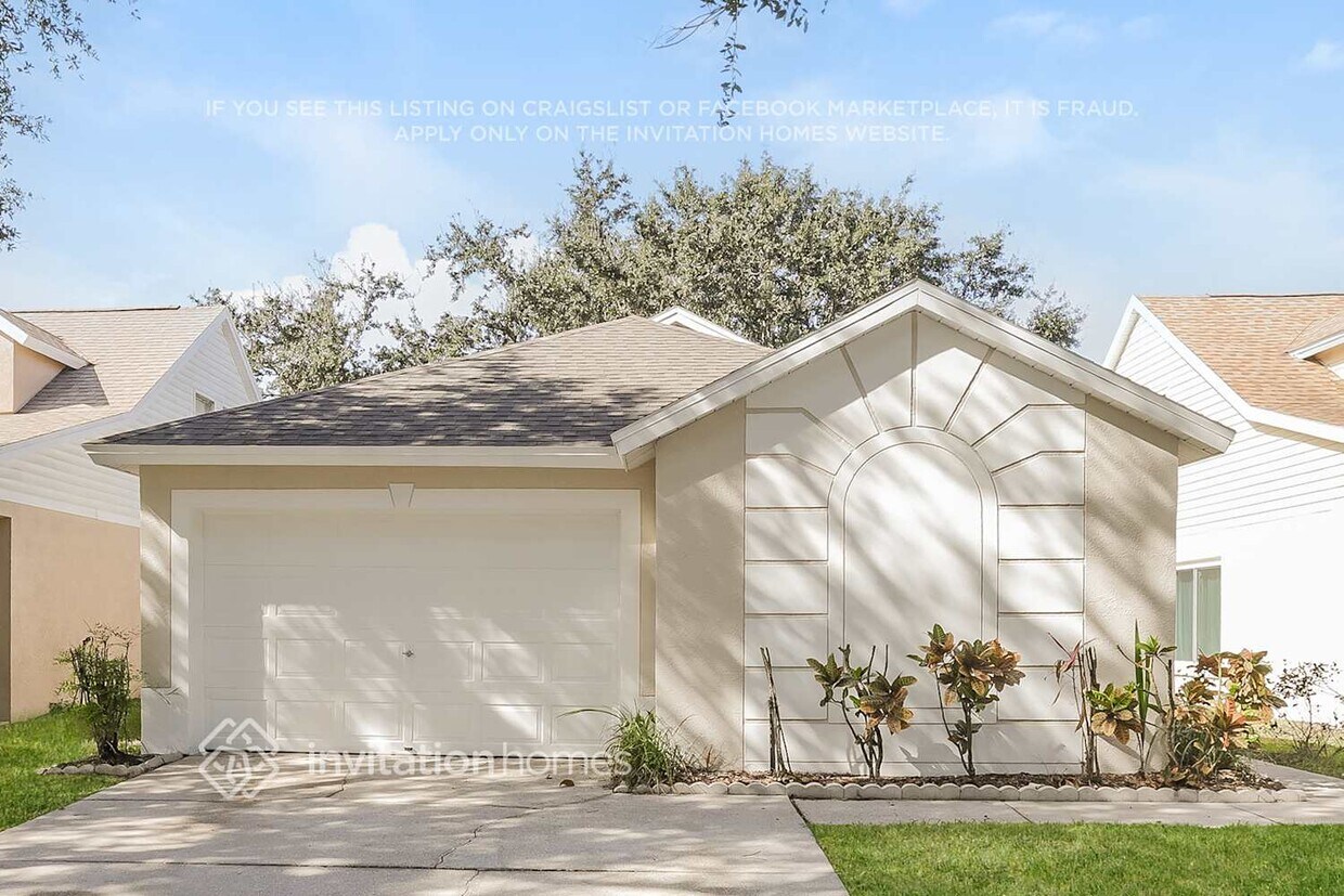 Foto principal - 5723 Tanagerlake Rd