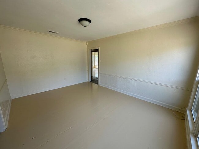 Foto del edificio - 3100 Pine Ave