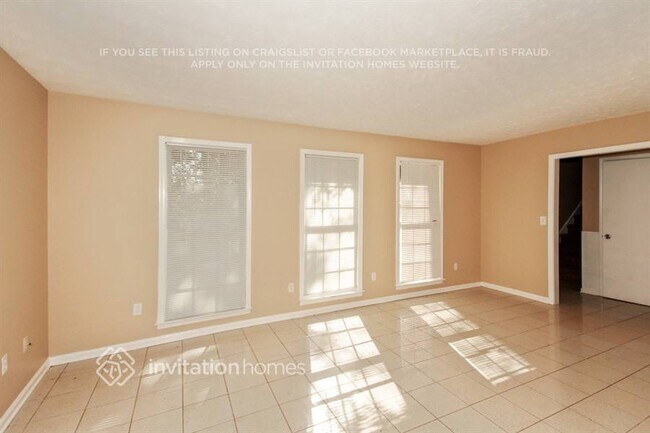 Building Photo - 1165 Golden Cir SW