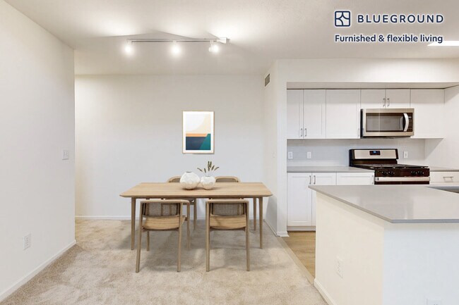 Building Photo - 313 Avalon Cir