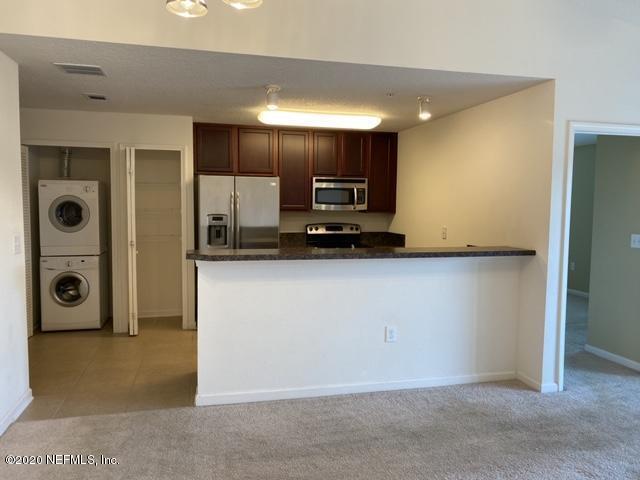 Building Photo - 6935 Ortega Woods Dr