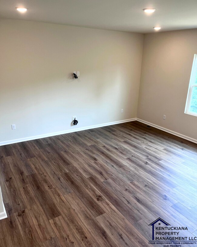 Building Photo - Beautiful New Construction Home in Lyndon – Minutes from Westport Village