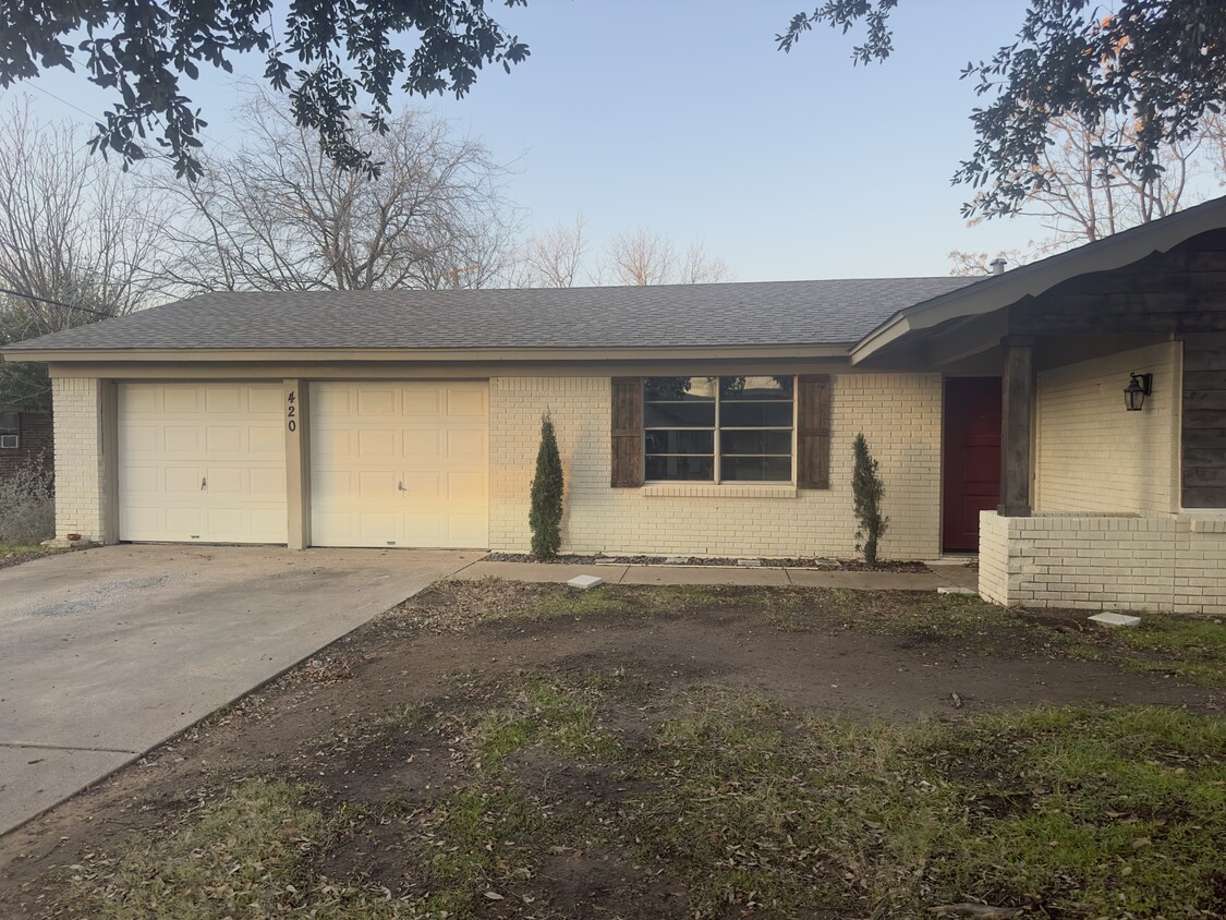 Foto principal - 420 Glenwood Terrace