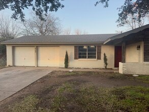 Building Photo - 420 Glenwood Terrace