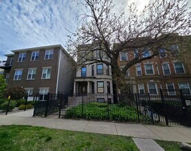 Building Photo - 6137 S Kimbark Ave