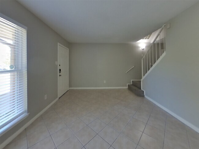 Foto del edificio - 7519 Lobera Dr