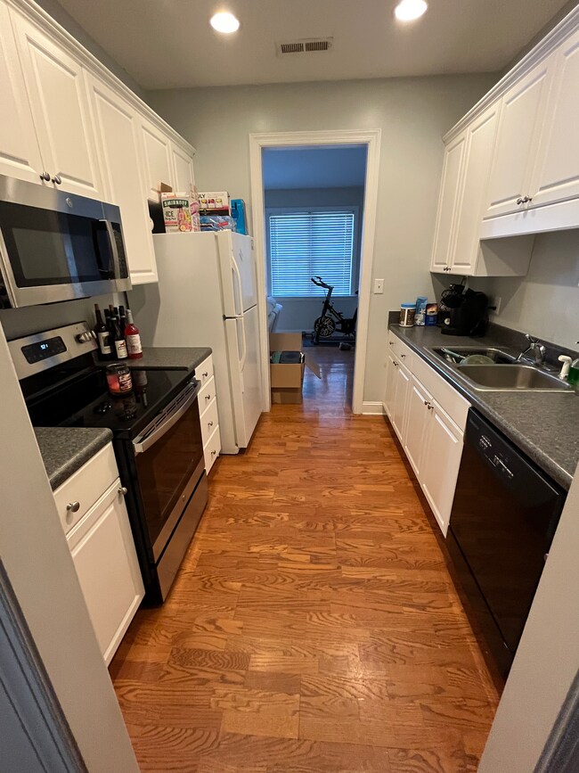 Building Photo - 105 Jones Ferry Rd