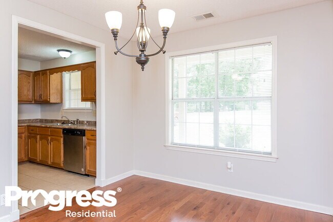 Building Photo - 2631 Itasca Dr