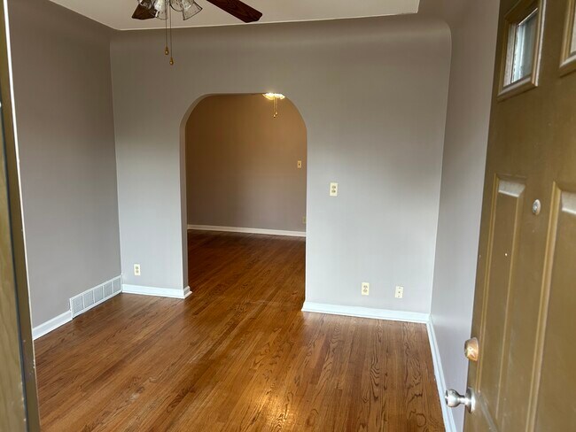 Foto del edificio - 3191 Belmont St