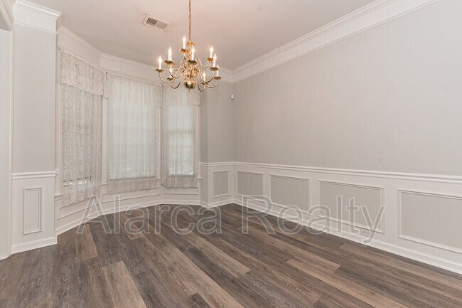 Building Photo - 3440 Arklow Rd