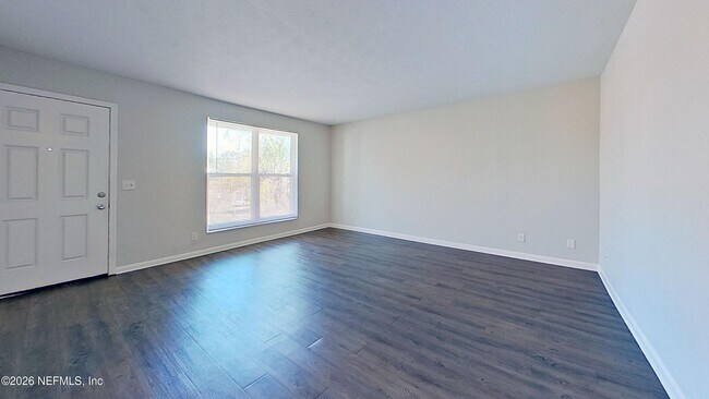 Foto del edificio - 2216 Spring Park Rd