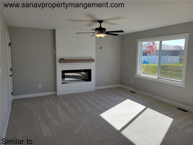 Building Photo - Modern 4-Bed / 3-Bath Family Home – Norwal...