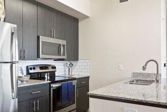 Building Photo - Cortland Biltmore Place